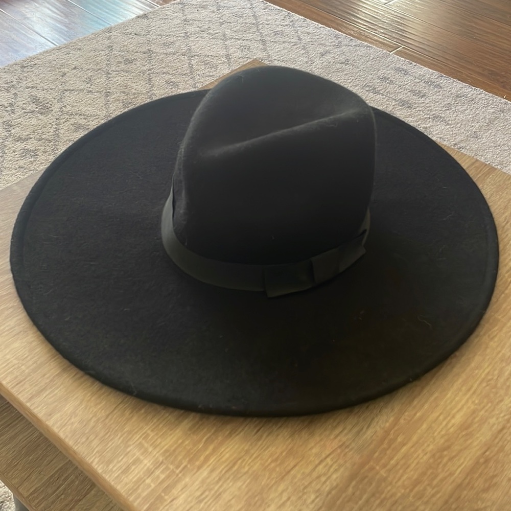 Killstar wide brimmed hat